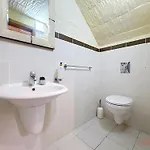 Pet-friendly Gozo Haven With Pool 沙拉