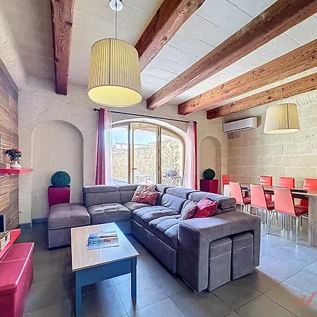 Mia - Your Gozo Haven With Pool *