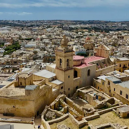 Mia - Your Gozo Haven With Pool Villa *