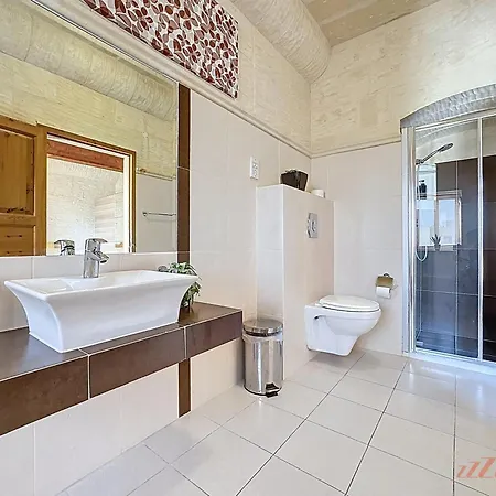 Mia - Your Gozo Haven With Pool *