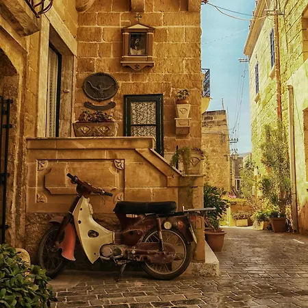 Mia - Your Gozo Haven With Pool Villa